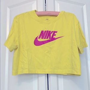 Nike Crop Tee